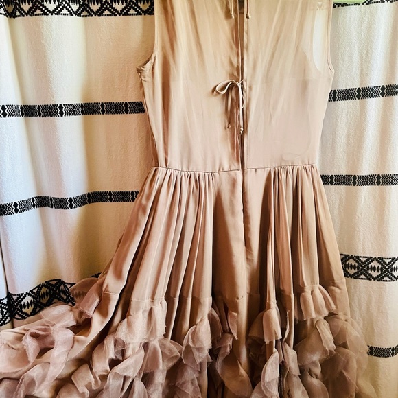 Lauren Conrad runway ruffled organza dress 4 - Picture 5 of 7